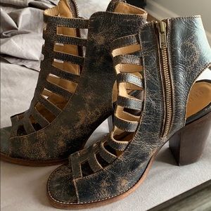 Bedstu leather booties
